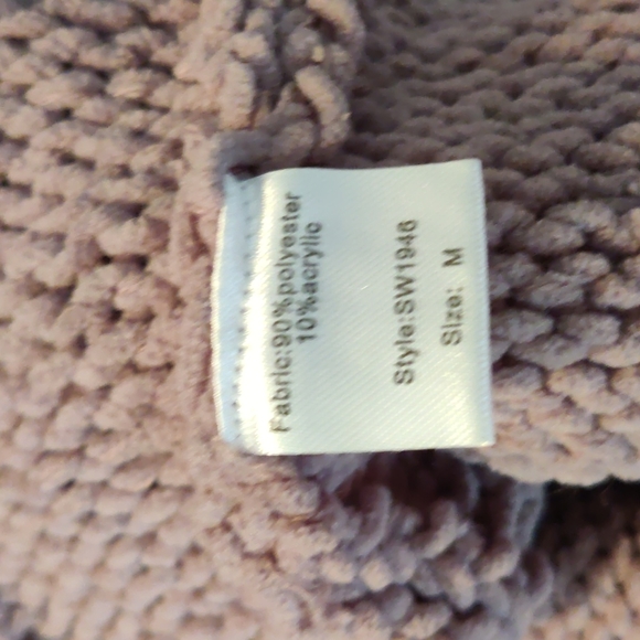 Distressed sweater - Picture 4 of 4